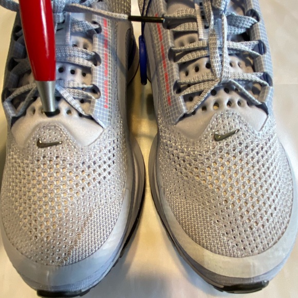 Nike Pegasus Premium Men’s Gray and Purple Sneakers - Picture 13 of 15